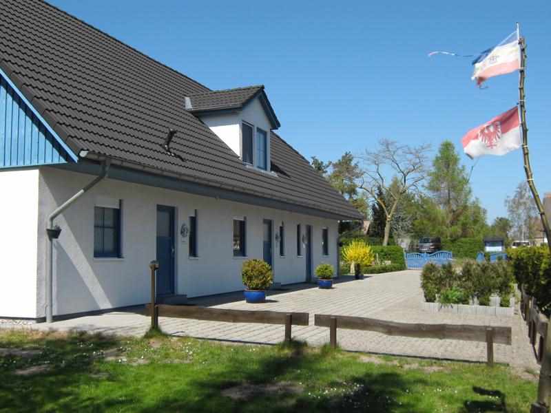  Ostsee-Ferienhaus in Wieck a. Dar