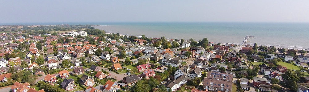 Blick über Kellenhusen auf die Ostsee